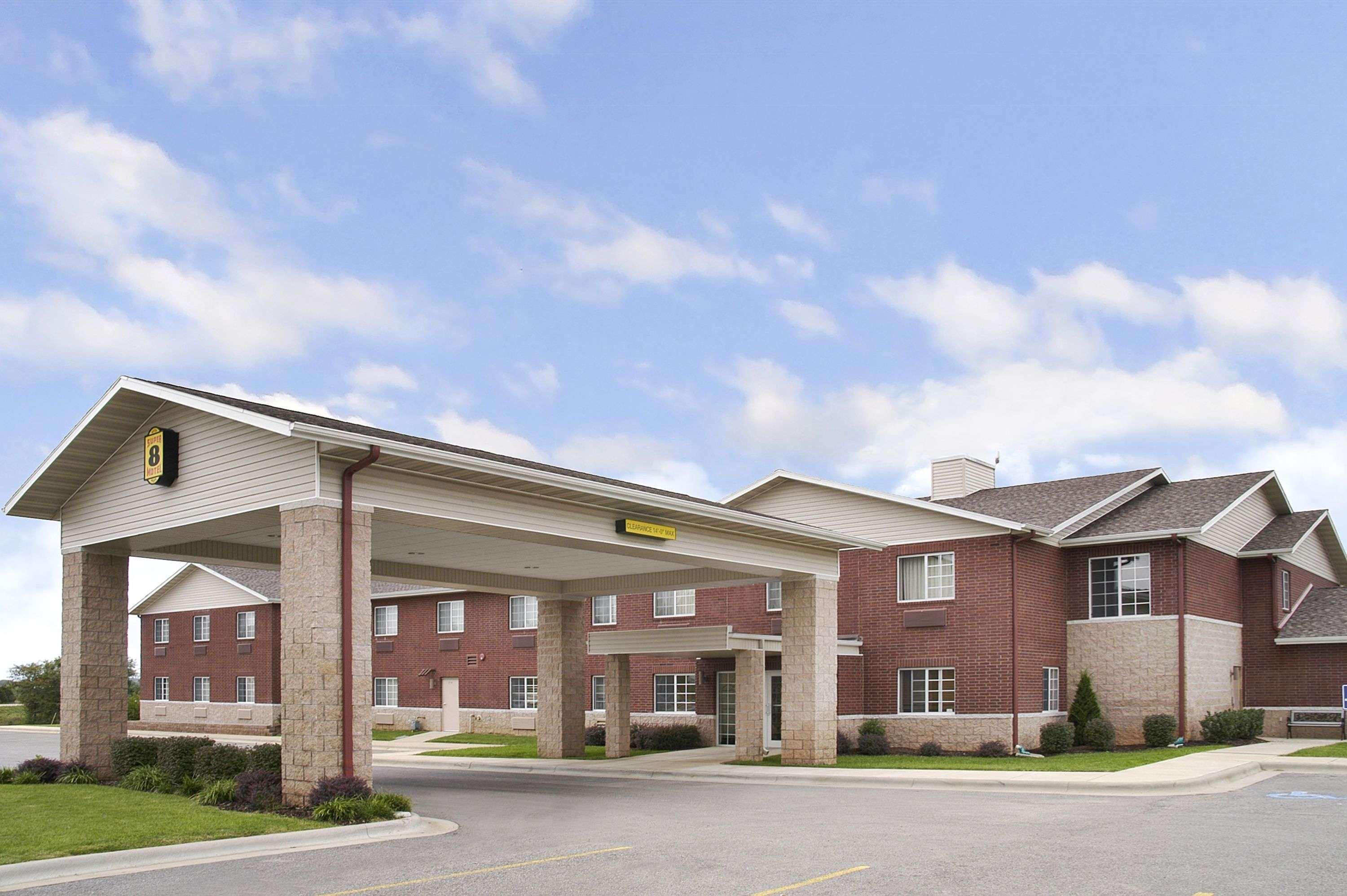Super 8 By Wyndham Ava Motel Dış mekan fotoğraf