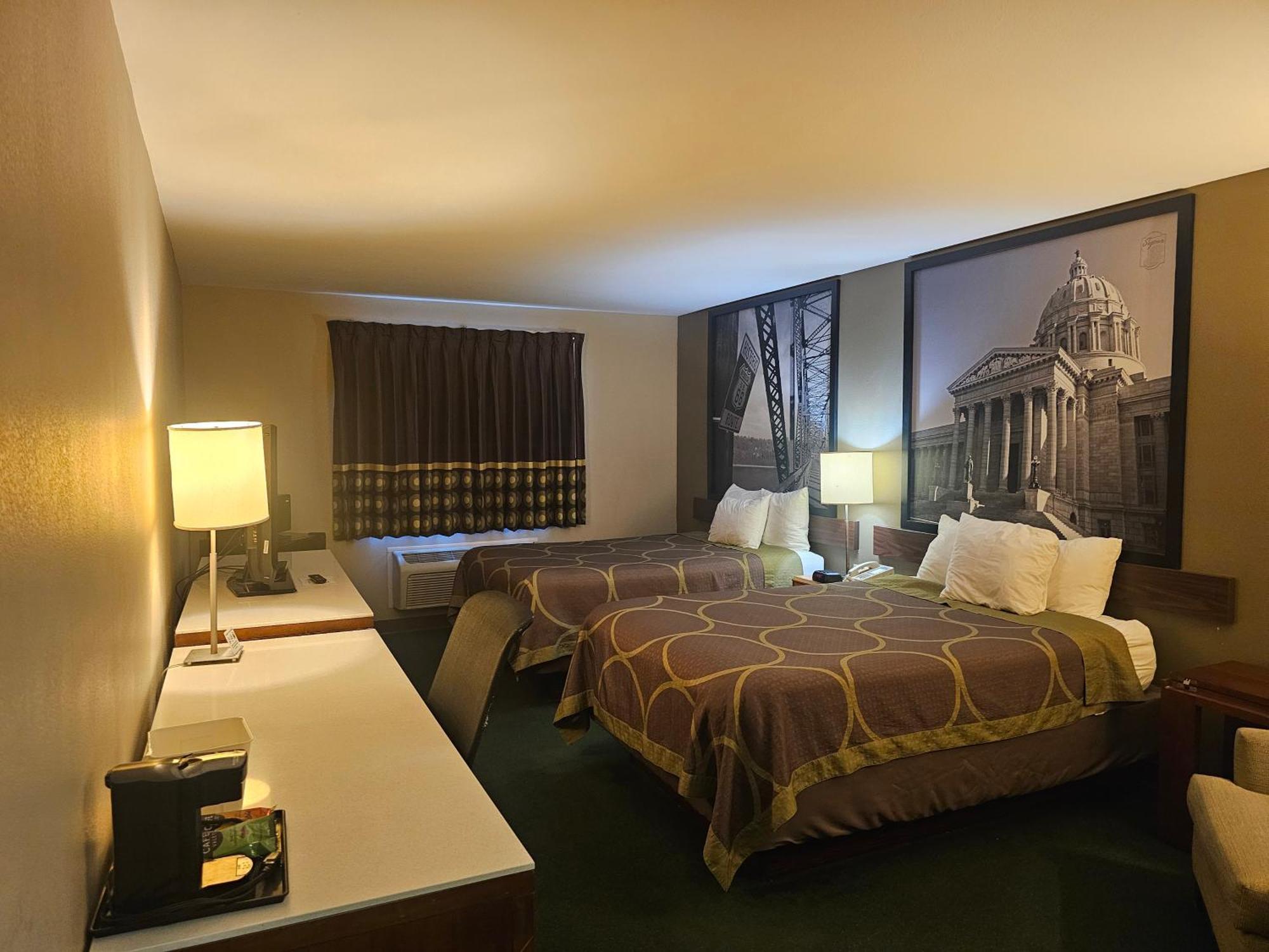 Super 8 By Wyndham Ava Motel Dış mekan fotoğraf