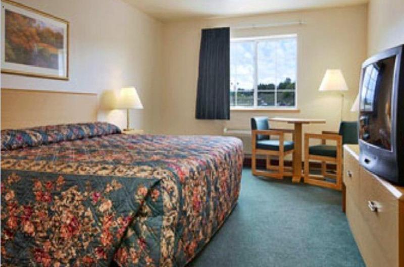 Super 8 By Wyndham Ava Motel Dış mekan fotoğraf