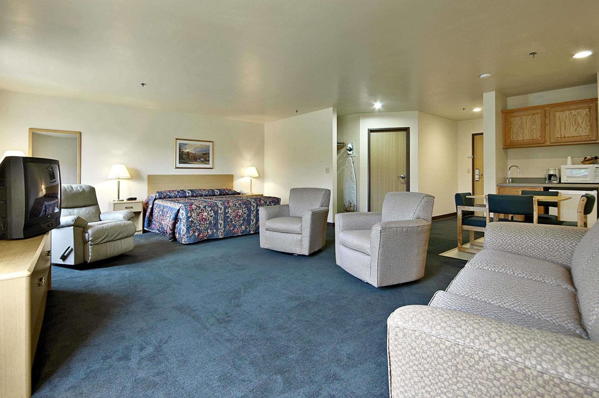 Super 8 By Wyndham Ava Motel Dış mekan fotoğraf