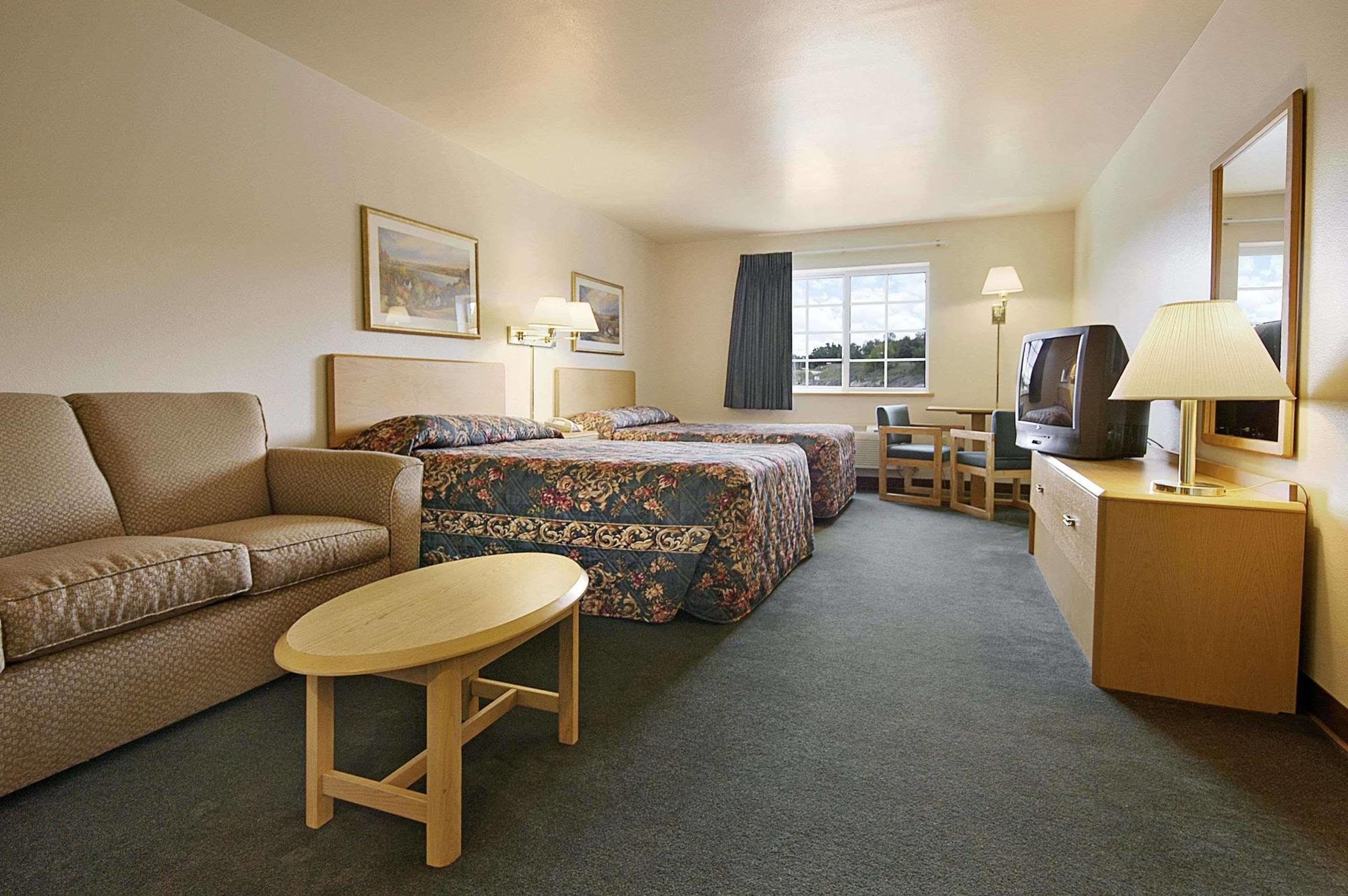 Super 8 By Wyndham Ava Motel Dış mekan fotoğraf